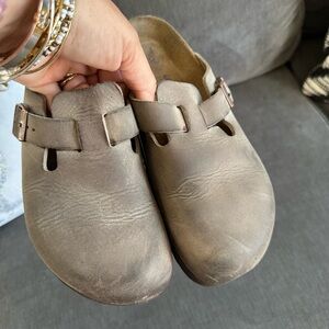 Taupe Boston birks leather Slip-On Clogs size 40